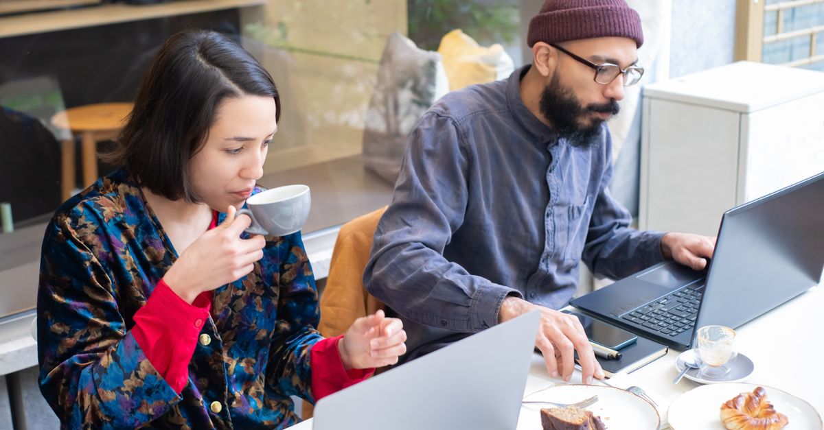 Freelance Work Online From India: Getting the First Client